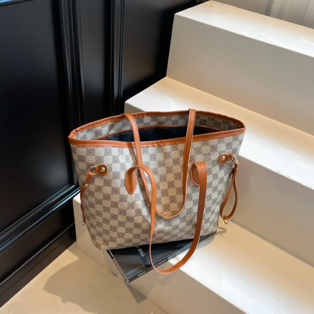 Sac cabas élégant avec pochette assortie