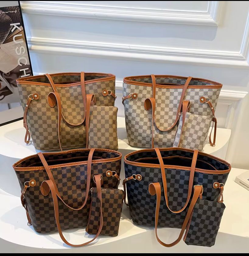 Sac cabas élégant avec pochette assortie